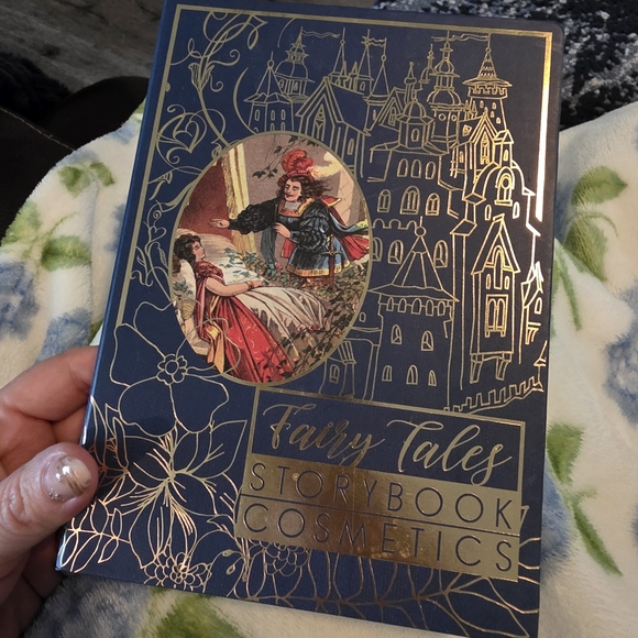 Storybook Cosmetics Other - Storybook Cosmetics Fairy Tales Palette in Blue and Gold